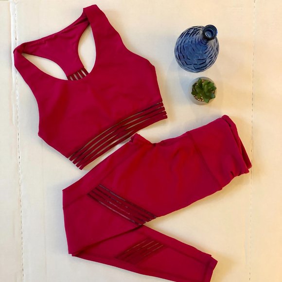 Glyder Sports Bra Mesh Striped Bands Red XSmall - Picture 10 of 10